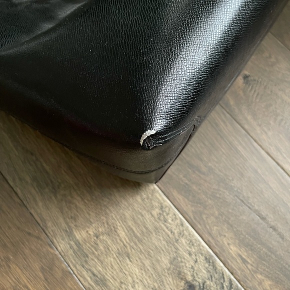 Reversible Large Coach Purse. Used and ready to ship. - Picture 7 of 7